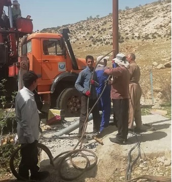  الکتروپمپ شناور چاه روستای خرابانان ایوان تعویض و راه اندازی شد