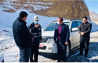 مدیرکل راهداری: ۴۸۴ کیلومتر از محورهای شریانی ایلام برف‌روبی و نمک پاشی شد