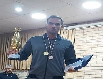 در مسابقات شنا قهرمانی کارکنان ناجا؛ تیم شنای ایلام سوم شد