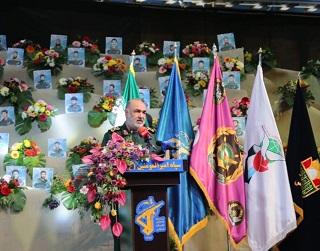 سردار سلامی: دوران دفاع مقدس زیباترین جلوه همبستگی ملی را به نمایش گذاشت