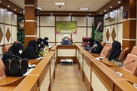 نقش زنان در تحقق گام دوم انقلاب اسلامی، راهبردی است