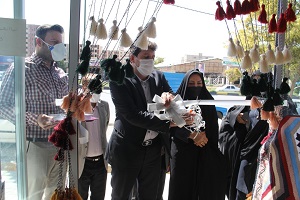 بازارچه دائمی فروش محصولات تولیدی زنان سرپرست خانوار ایلام افتتاح شد