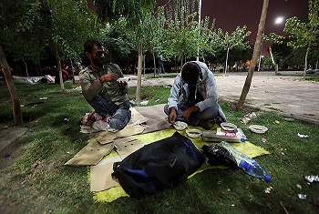 معتادین متجاهر در سطح پارکها و تفرجگاههای ایلام جمع آوری می شوند