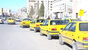۱۵۰۰ بسته‌های کمک معیشتی بین تاکسی داران ایلام توزیع شد