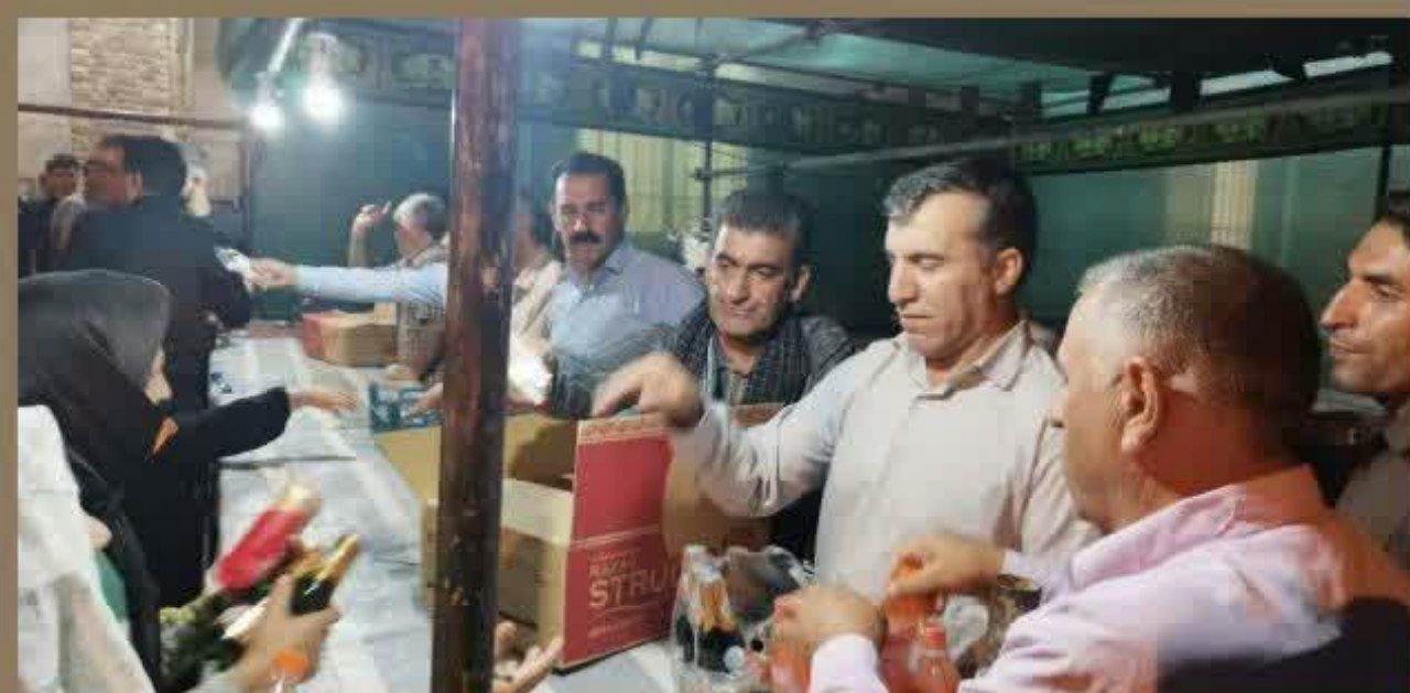 توزیع روزانه ۵۰۰ پرس غذا بین زائران اربعین