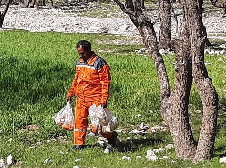 لزوم مراقبت از طبیعت و جمع آوری زباله های رها شده در سیزده بدر