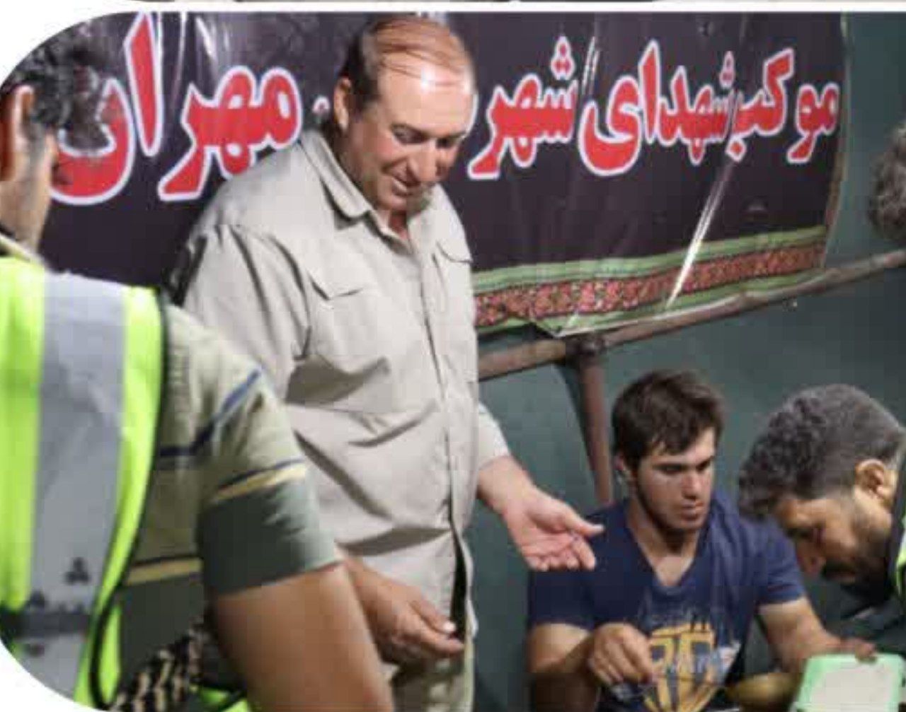 برپایی موکب شهدای شهرداری مهران در پارکینگ بزرگ اربعین