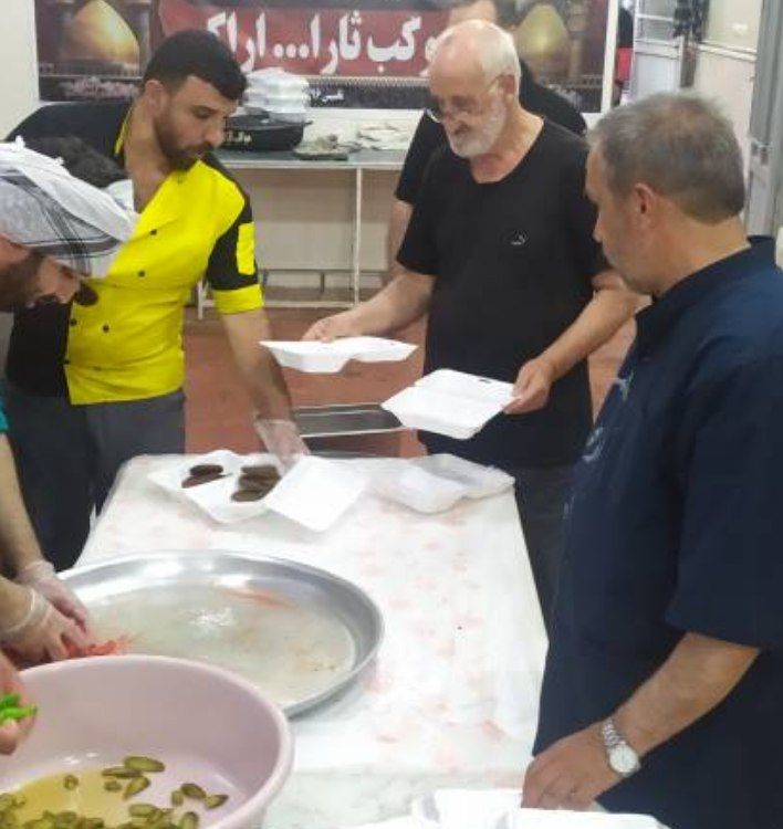 کمک ۱۱ میلیارد ریالی موکب داران مرز مهران به نیازمندان