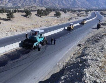 آغاز عملیات بهسازی و روکش آسفالت محور ایلام_چوار_ایوان