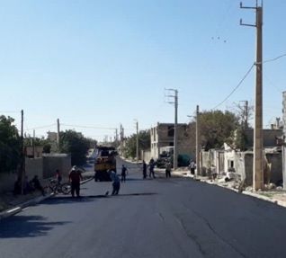 اجرای عملیات آسفالت معابر روستای هفت‌چشمه ایلام