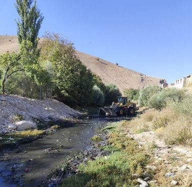 آغاز عملیات لایروبی و پاکسازی مسیر رودخانه بخش سیوان
