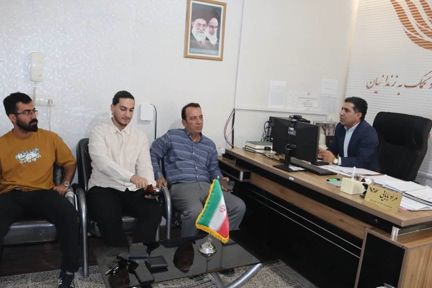 جوان ایلامی  ۳ زندانی جرائم غیر عمد را از زندان آزاد کرد