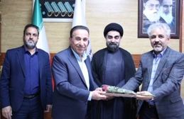 نیروی انسانی محور توسعه دانشگاه است