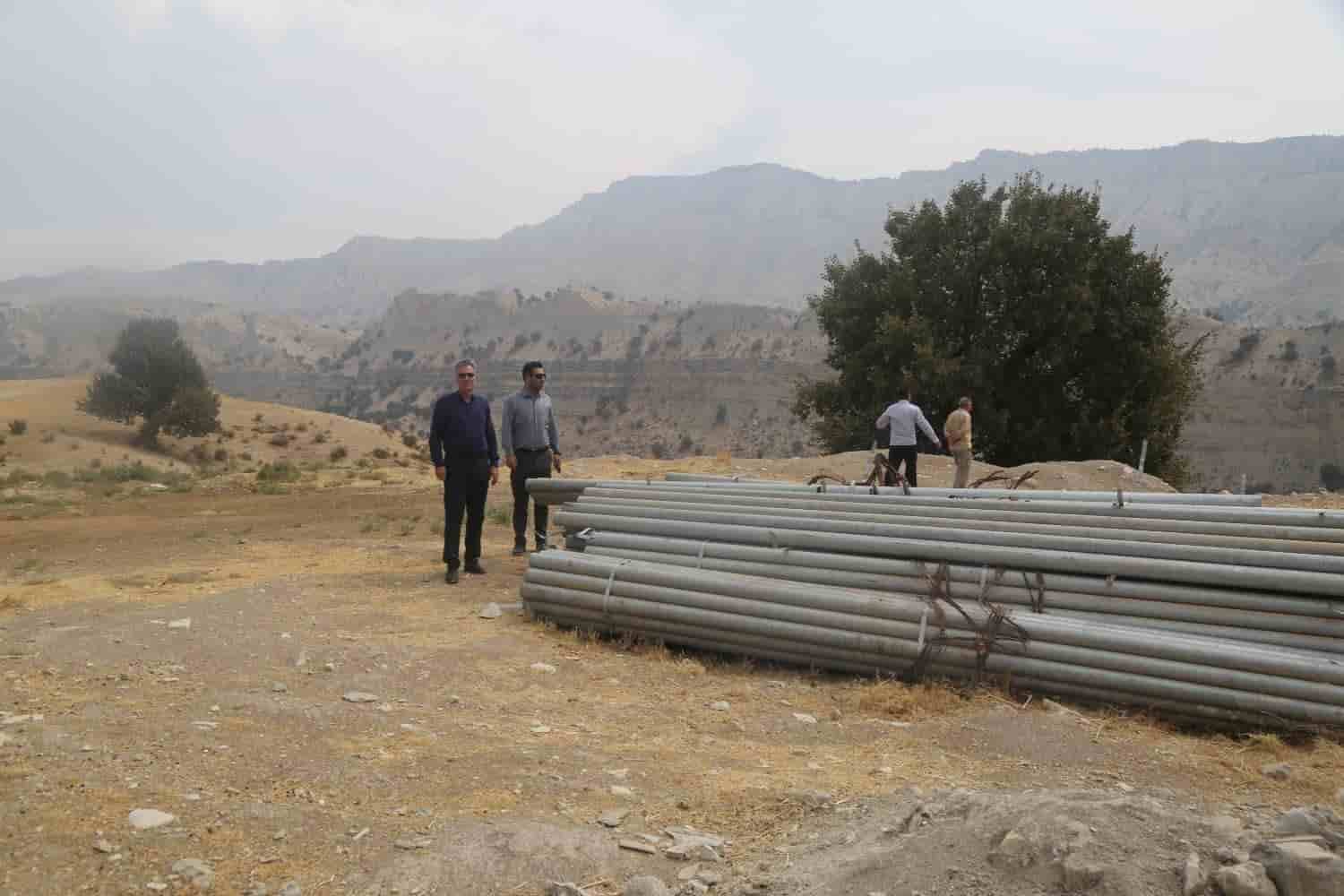احداث خط انتقال آب در روستای توت‌خوشادول ملکشاهی