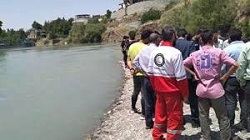 با تلاش نجاتگران هلال احمر ایلام؛ مرد ۶۰ ساله گرفتار شده در رودخانه “سیمره” نجات یافت