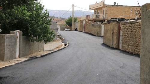 معابر سه روستای ایوان به مساحت ۱۲ هزار مترمربع آسفالت شد