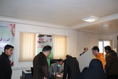 مشکلات ۲۵ نفر از خانوادههای شهدا و ایثارگران ایلام بررسی شد