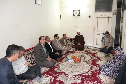 خدمت به خانواده شهدا تکلیف است