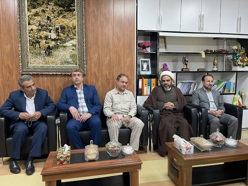 عشایر یکی از قشرهای مهم و تاثیر گذار در نظام مقدس جمهوری اسلامی هستند