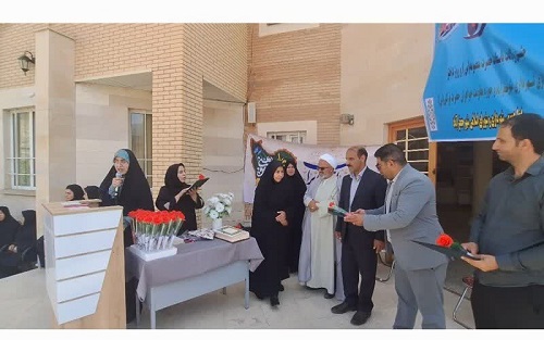 معلمان نمونه بخش سیوان توسط شهرداری جعفرآباد تجلیل شدند