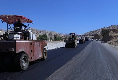 آغاز عملیات بهسازی و روکش آسفالت محور مهران – ایلام