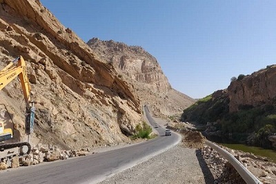 ۱۲ نقطه پر حادثه در مسیرهای ارتباطی ایلام حذف شد