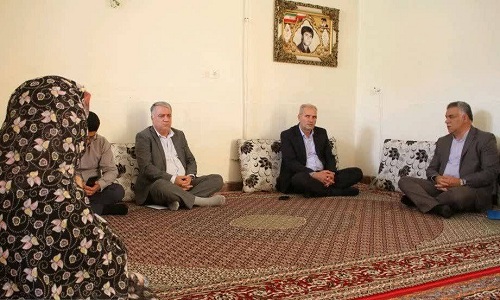 توزیع ۱۱۰۰ بسته معیشتی بین خانواده های زندانیان ایلام