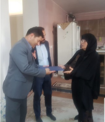 خانواده شهدا بزرگترین یادگاران دفاع مقدس هستند