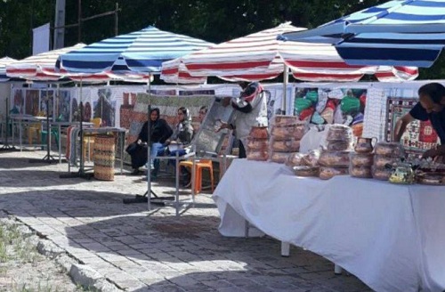 برپایی اولین چهارشنبه‌بازار صنایع‌دستی در ایلام
