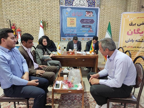 برگزاری میز خدمت شرکت برق ایلام در مصلی شهر ایلام
