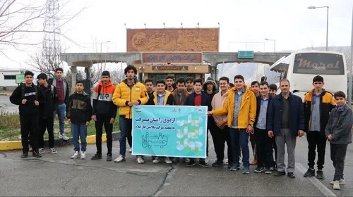بازدید ۱۲ گروه در قالب اردوی راهیان پیشرفت از پالایشگاه ایلام
