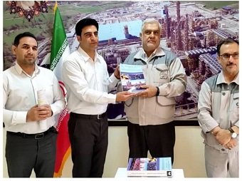رونمایی از کتاب جامع آزمایشگاه در صنایع نفت، گاز و پتروشیمی