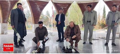 ادای احترام رئیس سازمان حفاظت محیط زیست به مقام شامخ شهدای استان ایلام